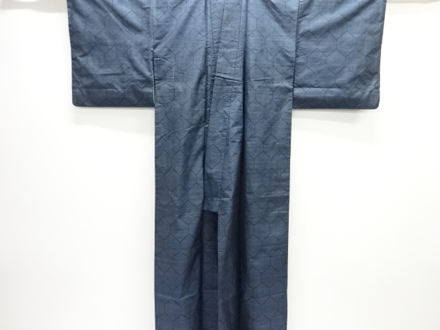  亀甲模様織出し本場泥大島紬着物（5マルキ）